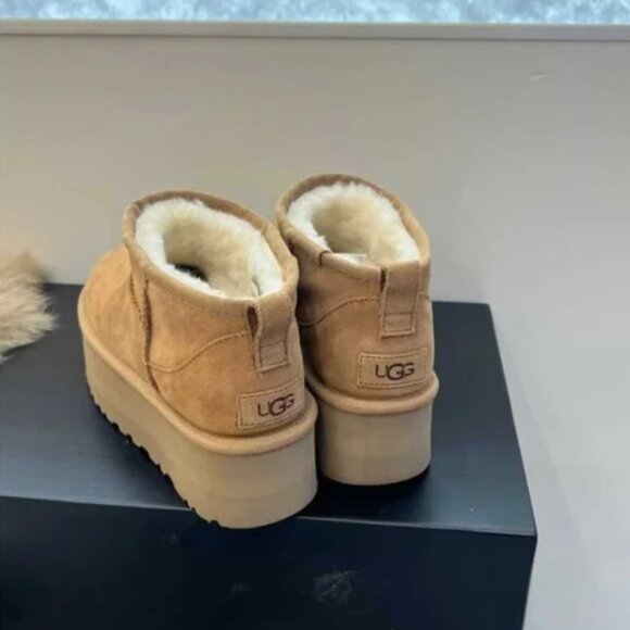 UGG Australia Classic Ultra Mini Platform Boots - Picture 4 of 7